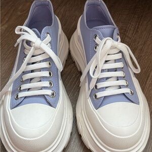 Moving Sale 🌟 Alexander McQueen
Tread Slick chunky-sole leather sneakers - Lilac